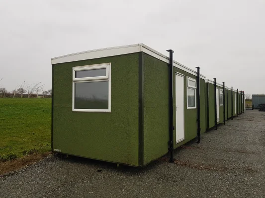  - Ref: 3574 - 20'x9' Cabins up to 24' Long
