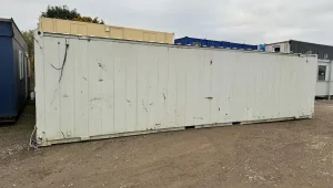 32'x10' Steel Store Ref:3786 32'x10' Steel Store Ref:3786