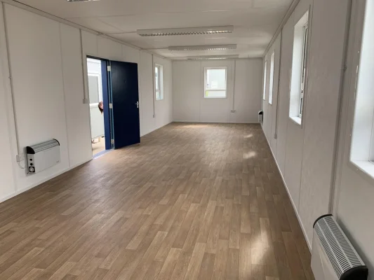  - Ref: 2067 - 40 x 13 Cabin