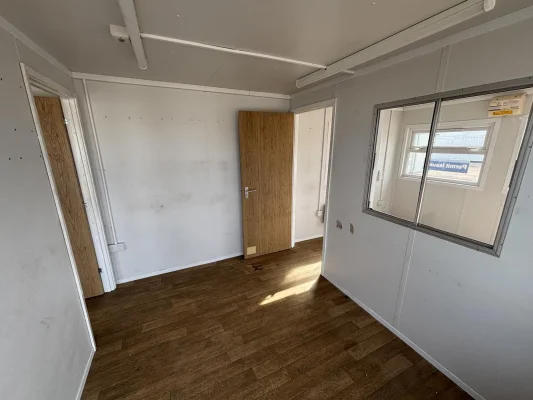  - Ref: 3937 - 32 x 10 Cabin