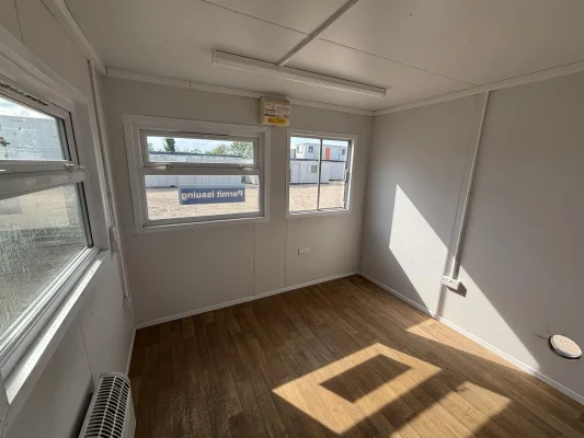  - Ref: 3937 - 32 x 10 Cabin