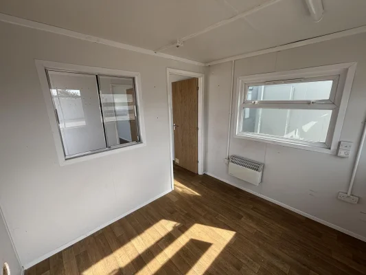  - Ref: 3937 - 32 x 10 Cabin