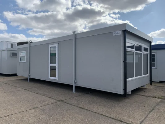  - Ref: 2256 - 32 x 12 Cabin
