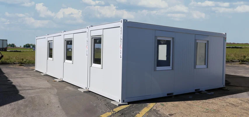  - Ref: ctx4 - 9.6m x 6m New & Refurbished Cabins