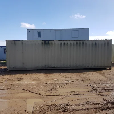  - Ref: 3390 - 30'x8' Container
