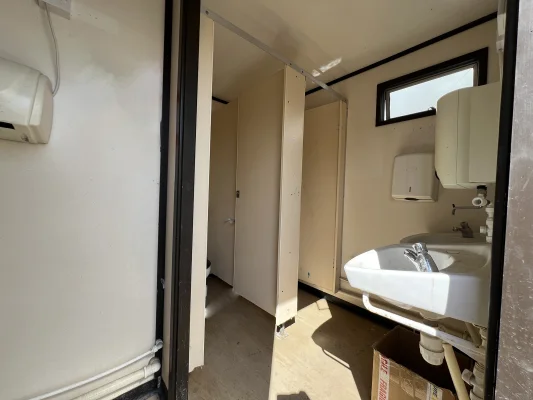  - Ref: 3614 - 12'x9' Toilet