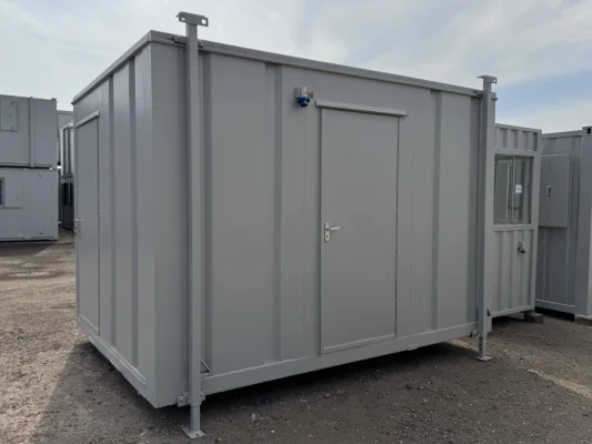  - Ref: 3614 - 12'x9' Toilet
