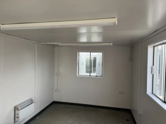  - Ref: 3686 - 32'x10' Cabin