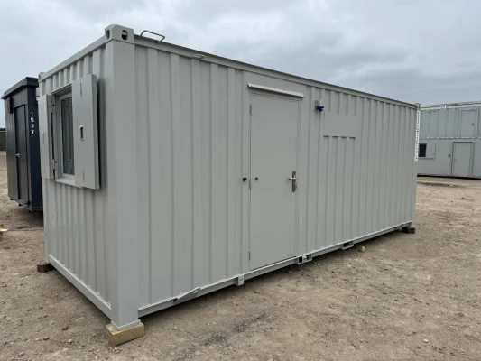  - Ref: 3701 - 21'x8' Cabins up to 24' Long