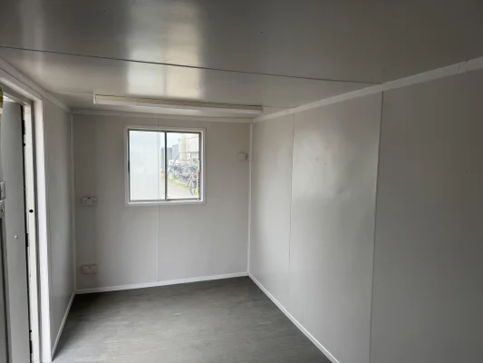  - Ref: 3701 - 21'x8' Cabins up to 24' Long