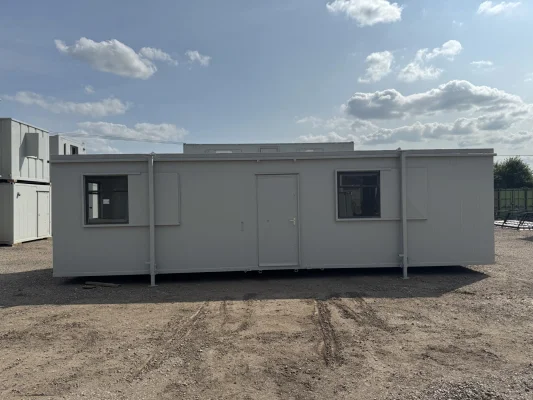  - Ref: 3758 - 32'x10' Cabin
