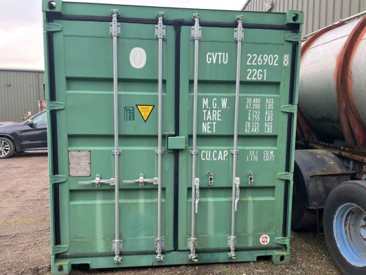  - Ref: 3840 - 20'x8' Container