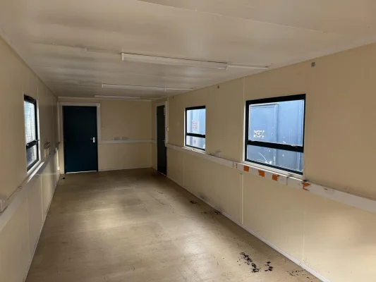  - Ref: 3855 - 32'x10' Cabin