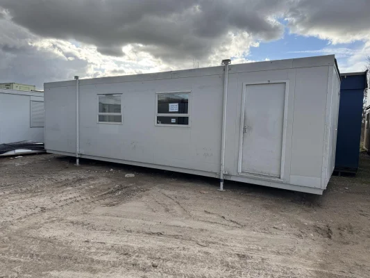  - Ref: 3855 - 32'x10' Cabin