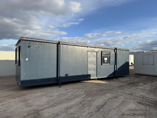  - Ref: 3856 - 32'x10' Cabin