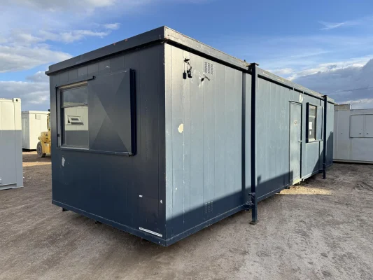  - Ref: 3856 - 32'x10' Cabin