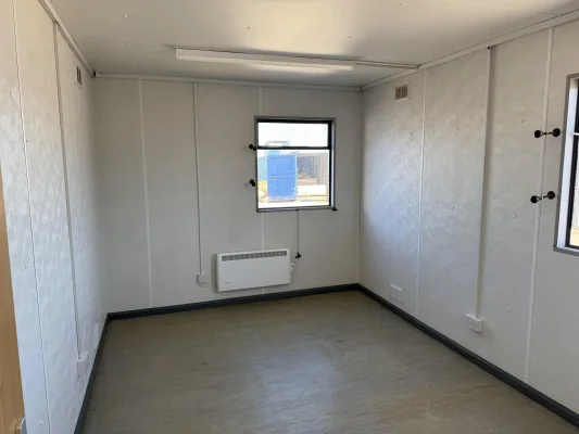  - Ref: 3856 - 32'x10' Cabin