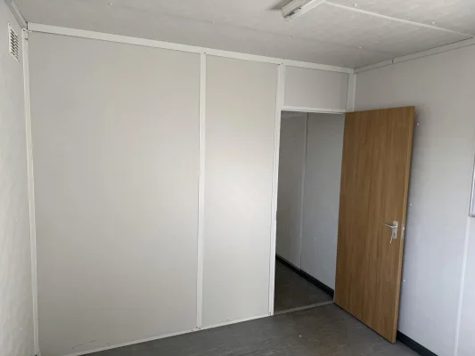  - Ref: 3879 - 32'x10' Cabin