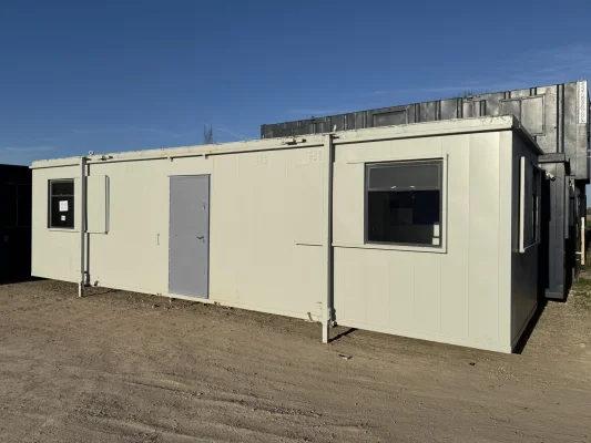  - Ref: 3879 - 32'x10' Cabin