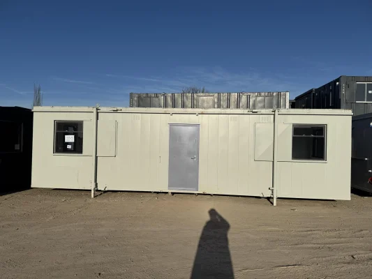  - Ref: 3879 - 32'x10' Cabin