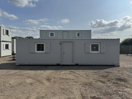  - Ref: 3940 - 32'x10' Cabin