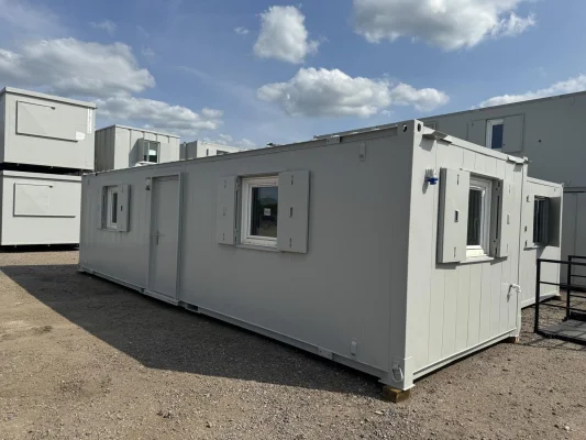  - Ref: 3940 - 32'x10' Cabin