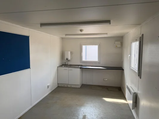  - Ref: 3940 - 32'x10' Cabin