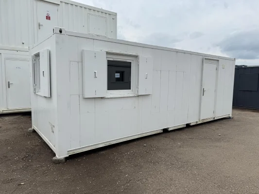  - Ref: 3951 - 24'x9' Cabins up to 24' Long