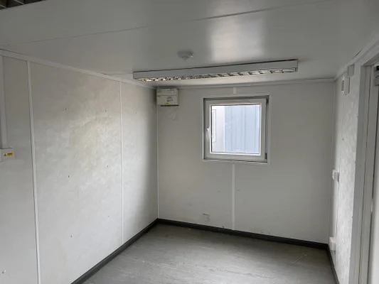  - Ref: 3951 - 24'x9' Cabins up to 24' Long