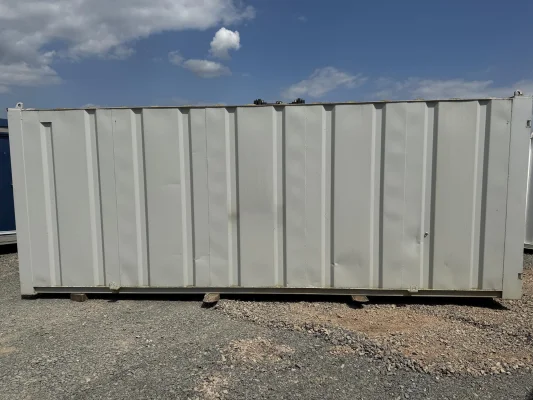 - Ref: 3953 - 21'x8' Container