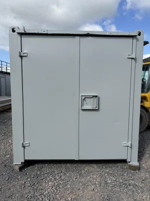  - Ref: 3883 - 21'x8' Container