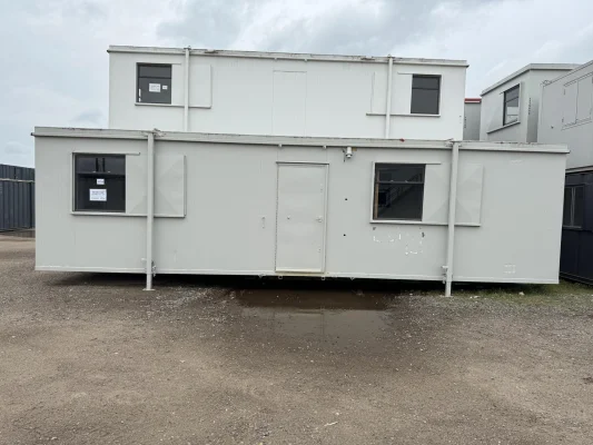  - Ref: 3956 - 32'x10' Cabin