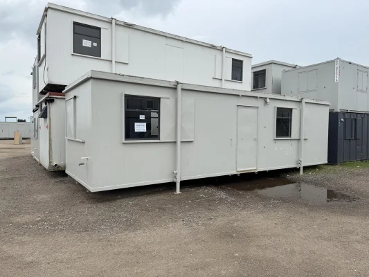  - Ref: 3956 - 32'x10' Cabin