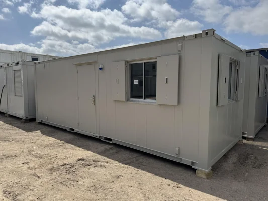  - Ref: 3933 - 24'x9' Cabins up to 24' Long