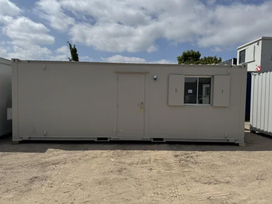  - Ref: 3933 - 24'x9' Cabins up to 24' Long