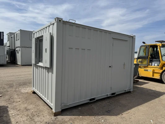  - Ref: 3694 - 12'x8' Cabins up to 24' Long