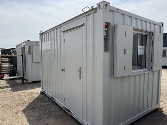  - Ref: 3694 - 12'x8' Cabins up to 24' Long