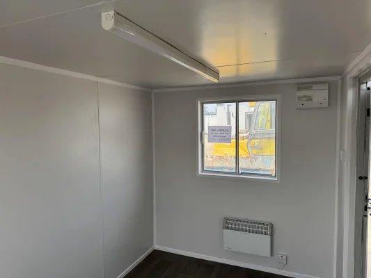 - Ref: 3694 - 12'x8' Cabins up to 24' Long