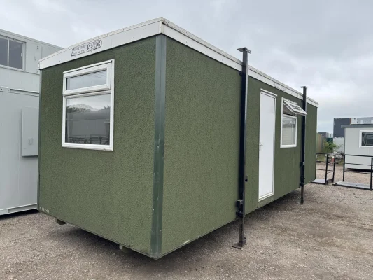  - Ref: 3987 - 24'x9' Cabins up to 24' Long