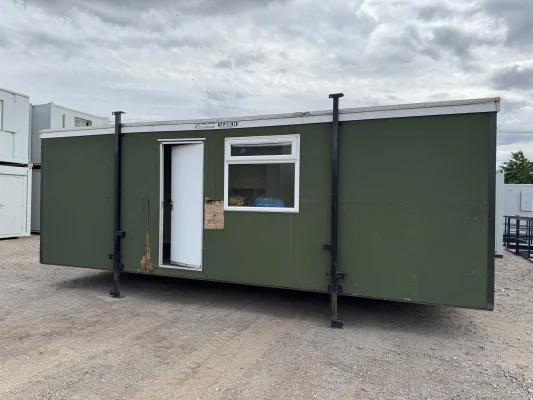  - Ref: 3988 - 24'x9' Cabins up to 24' Long