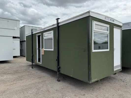  - Ref: 3988 - 24'x9' Cabins up to 24' Long