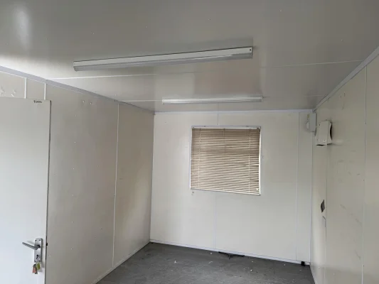  - Ref: 3988 - 24'x9' Cabins up to 24' Long