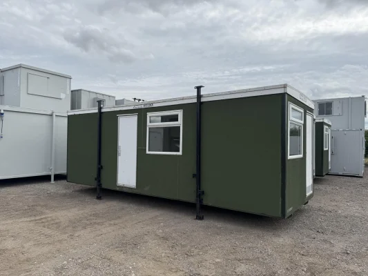  - Ref: 3989 - 24'x9' Cabins up to 24' Long