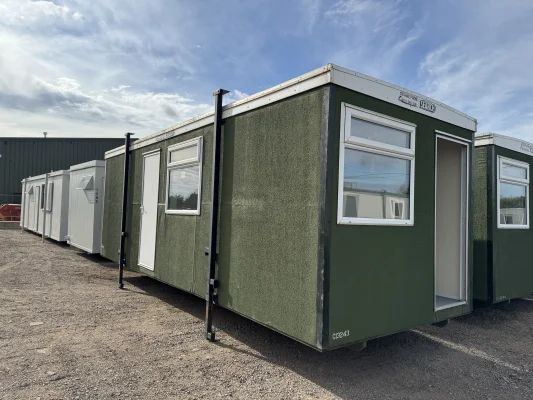  - Ref: 3991 - 24'x9' Cabins up to 24' Long