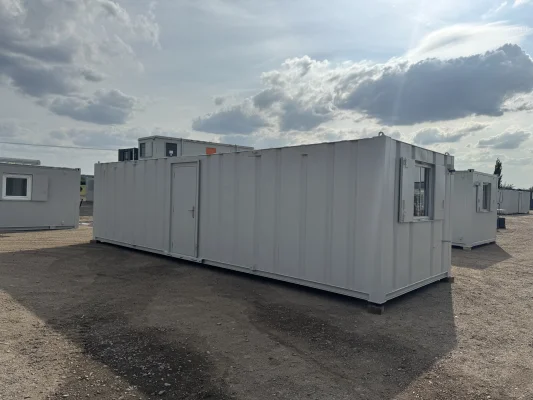  - Ref: 3859 - 32'x10' Cabin