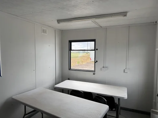  - Ref: 3984 - 32'x10' Cabin