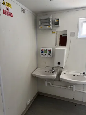  - Ref: 3958 - 32'x10' Cabin