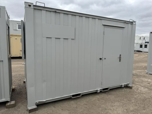  - Ref: 3693 - 12' x 8' Cabins up to 24' Long