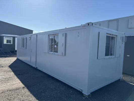  - Ref: 3941 - 32'x10' Cabin