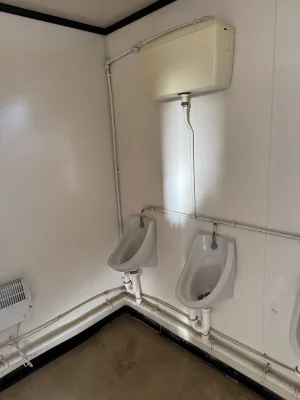  - Ref: 4071 - 16'x9' Toilet